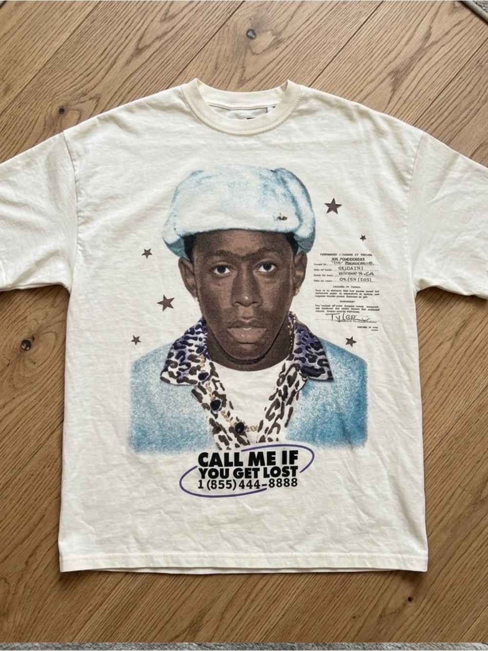 Gildan Off-White Short Sleeve Tee with Blue Graphic Portrait